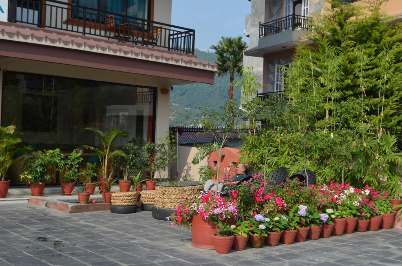 Hotel Karuna Pokhara Exterior foto